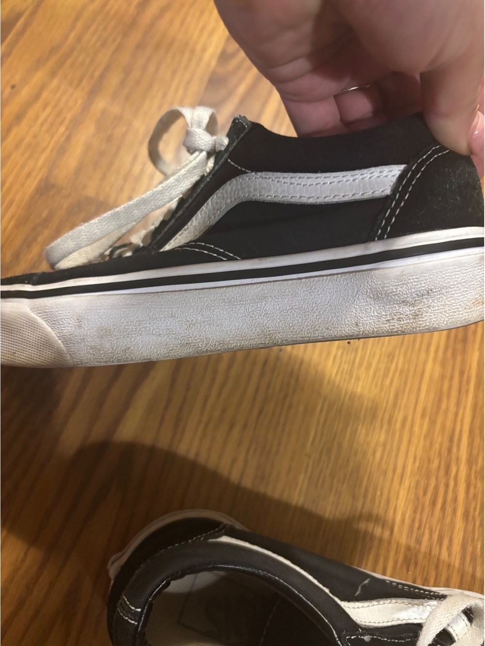 Classic Vans Old School Black and White Sneakers- Women’s Size 6.5 - Picture 5 of 8